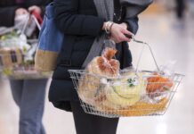Online sales fell in August as shoppers returned to physical stores