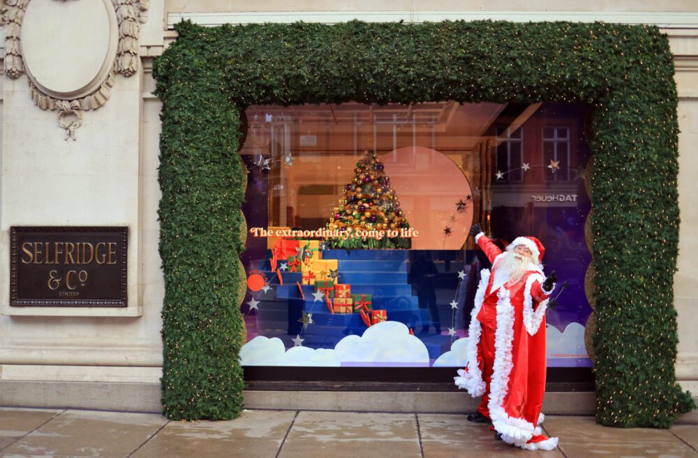 Selfridges Christmas Window 14 1536x1008 1