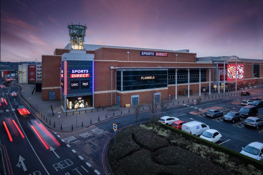 Metrocentre Red Mall external 1 Large