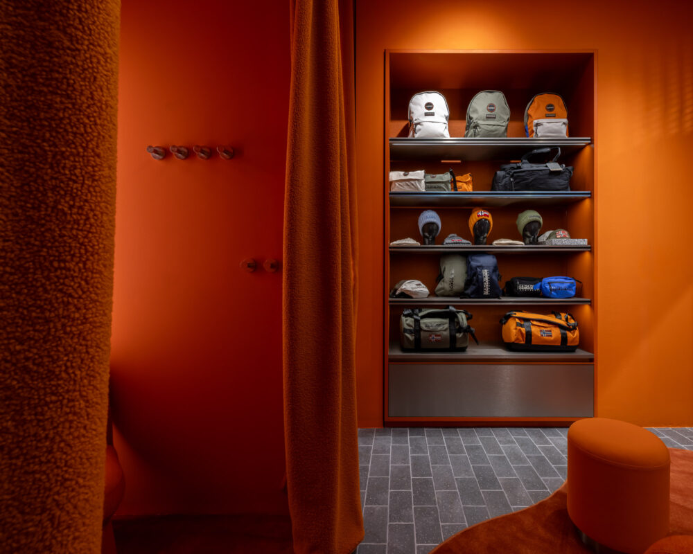 Napapijri store Paris photoPaoloValentini 8