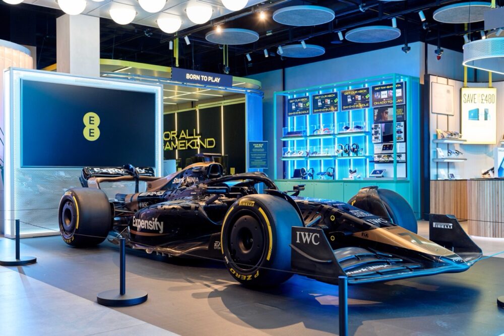 BUCK EE F1 White City 5 Large