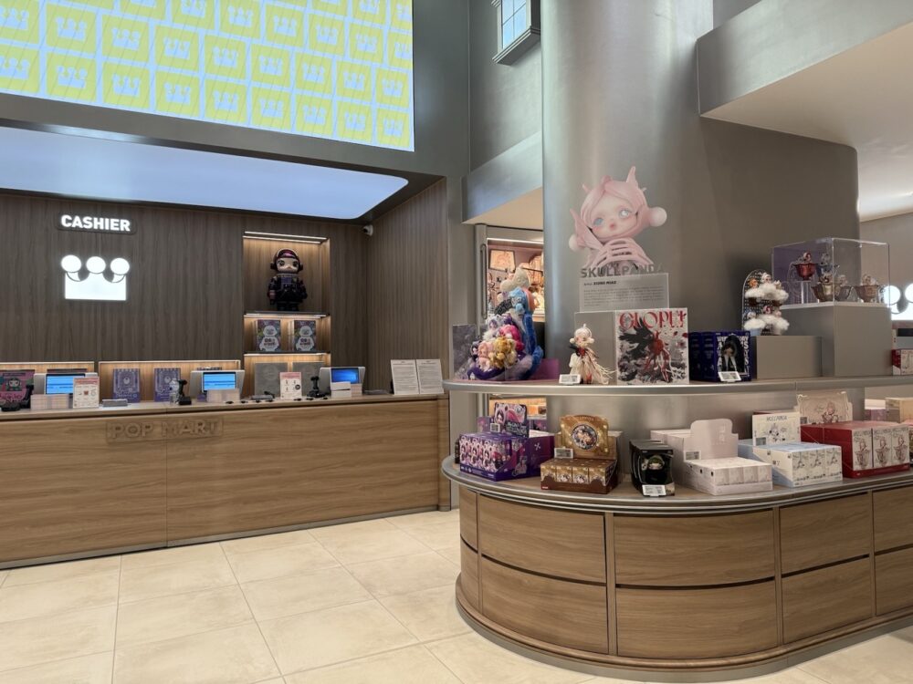 Pop Mart Chinatown London 2 Large