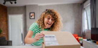 The Next Purchasing Paradigm: New Deciders in Zero-Click Commerce Journeys