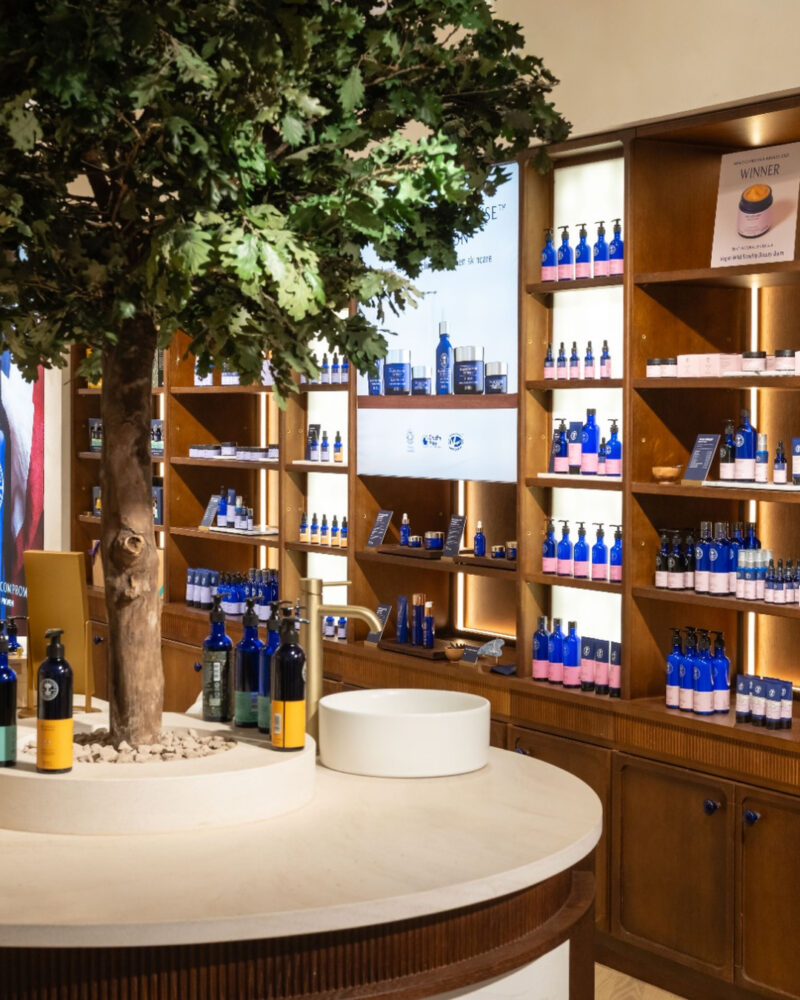 neals yard 10 store wide tree centre instagram 1080x1350