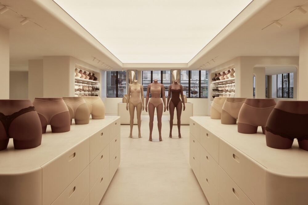 Skims Opens First Uk Flagship On Regent Street 1 Skims Regent Street Store Interior