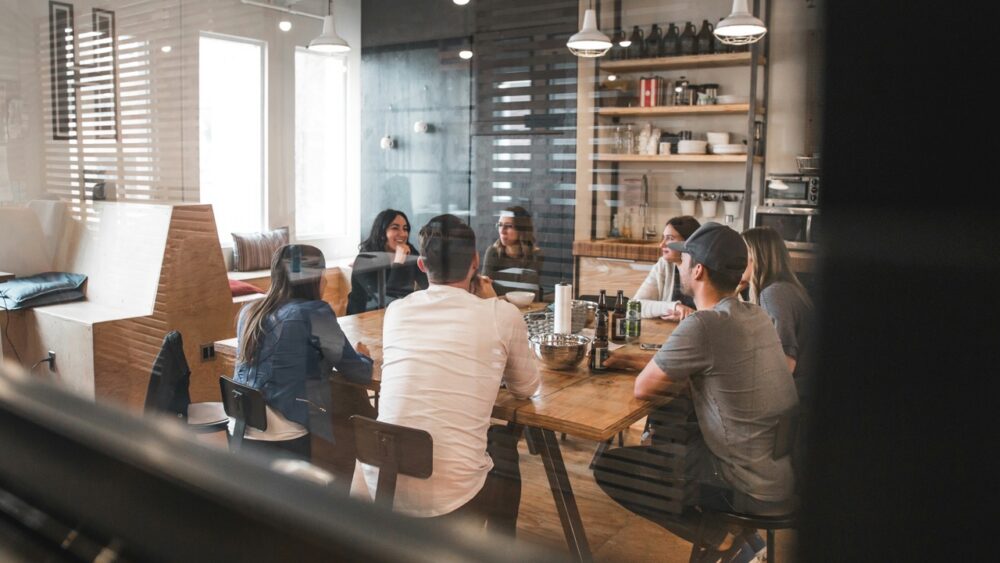 Why Regional Retailers Need Tailored Hr To Tackle Retention, Hybrid Work And Employment Issues 1 redd francisco 5U 28ojjgms unsplash Large
