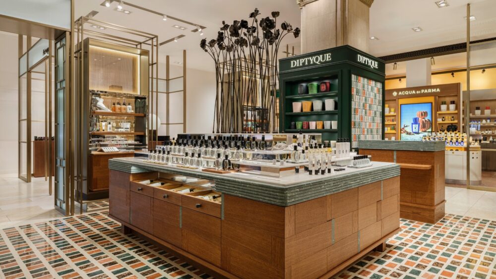 Diptyque concession in Harrods featuring fragrance, candles, home products and personalisation.