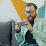 Landing in the USA: The Smart Way to Get Mobile Data Before You Even Board