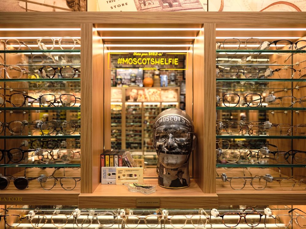 MOSCOT MANCHESTER 26 Large